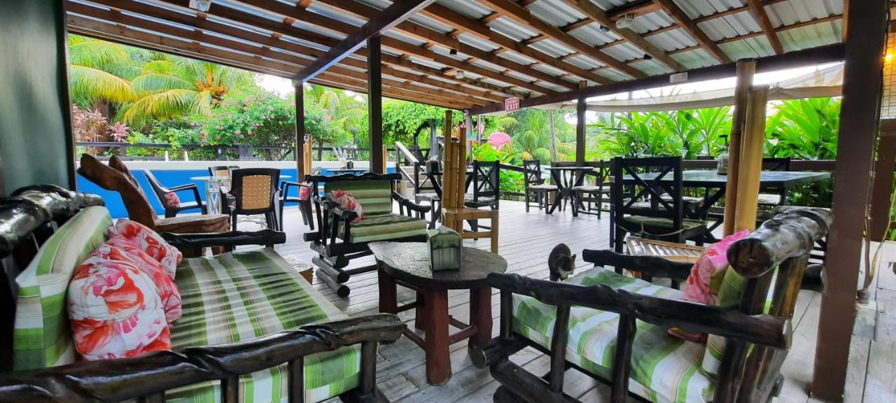 Guava Grove Resort & Villas Sandy Bay Екстериор снимка